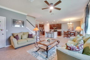 Screened Patio with Lake View Orlando Retreat!